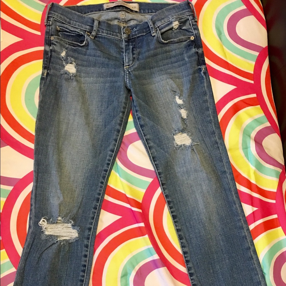 A&F ankle crop boyfriend jean